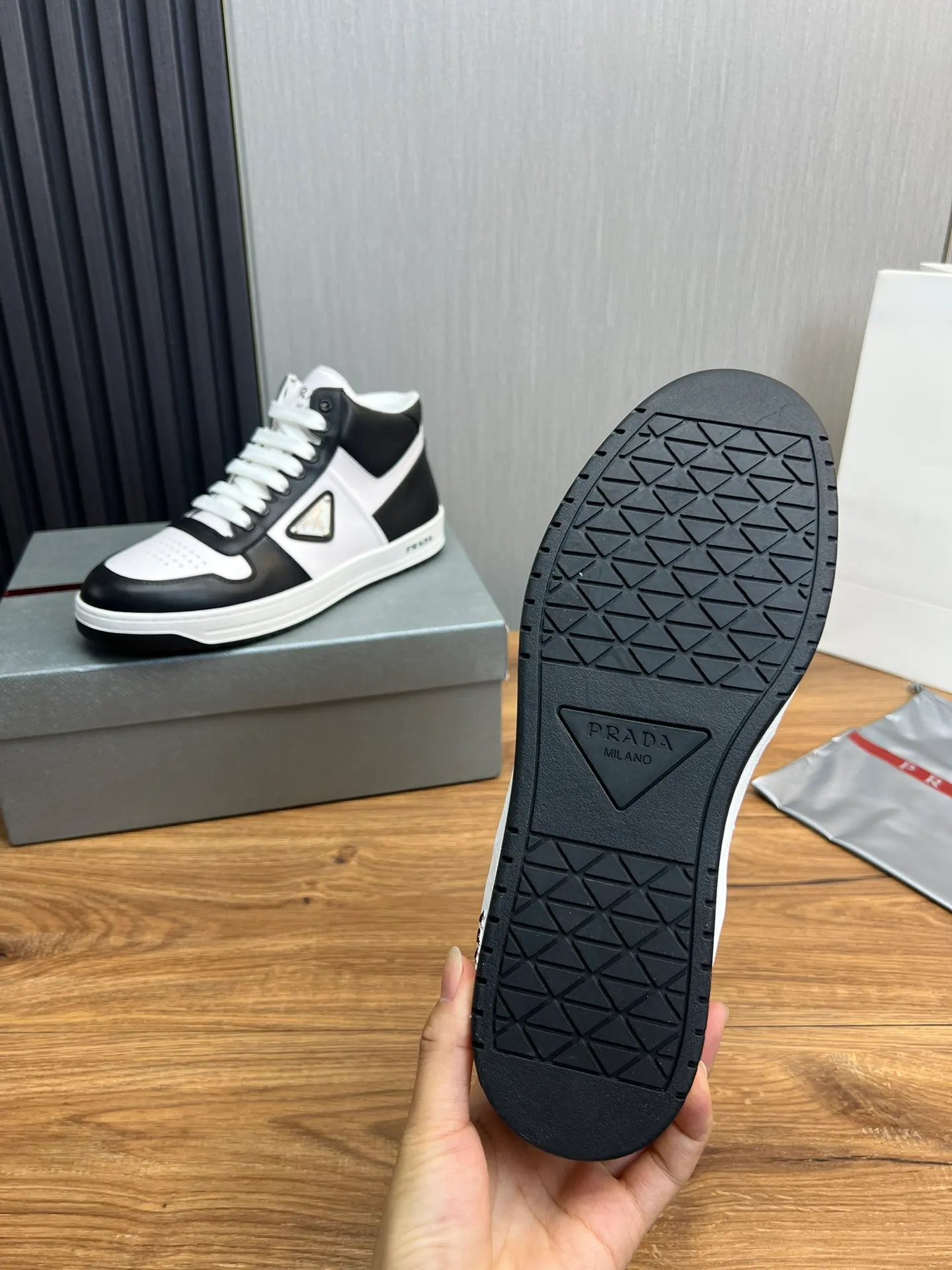 Men's shoes 💰620💰 [PRADA] Autumn and winter hot sale 🔥High quality shipment ✔️Original cowhide + cowhide lining, 1🆚1 replica, original sole, 38-45 (45 customized, non-refundable)